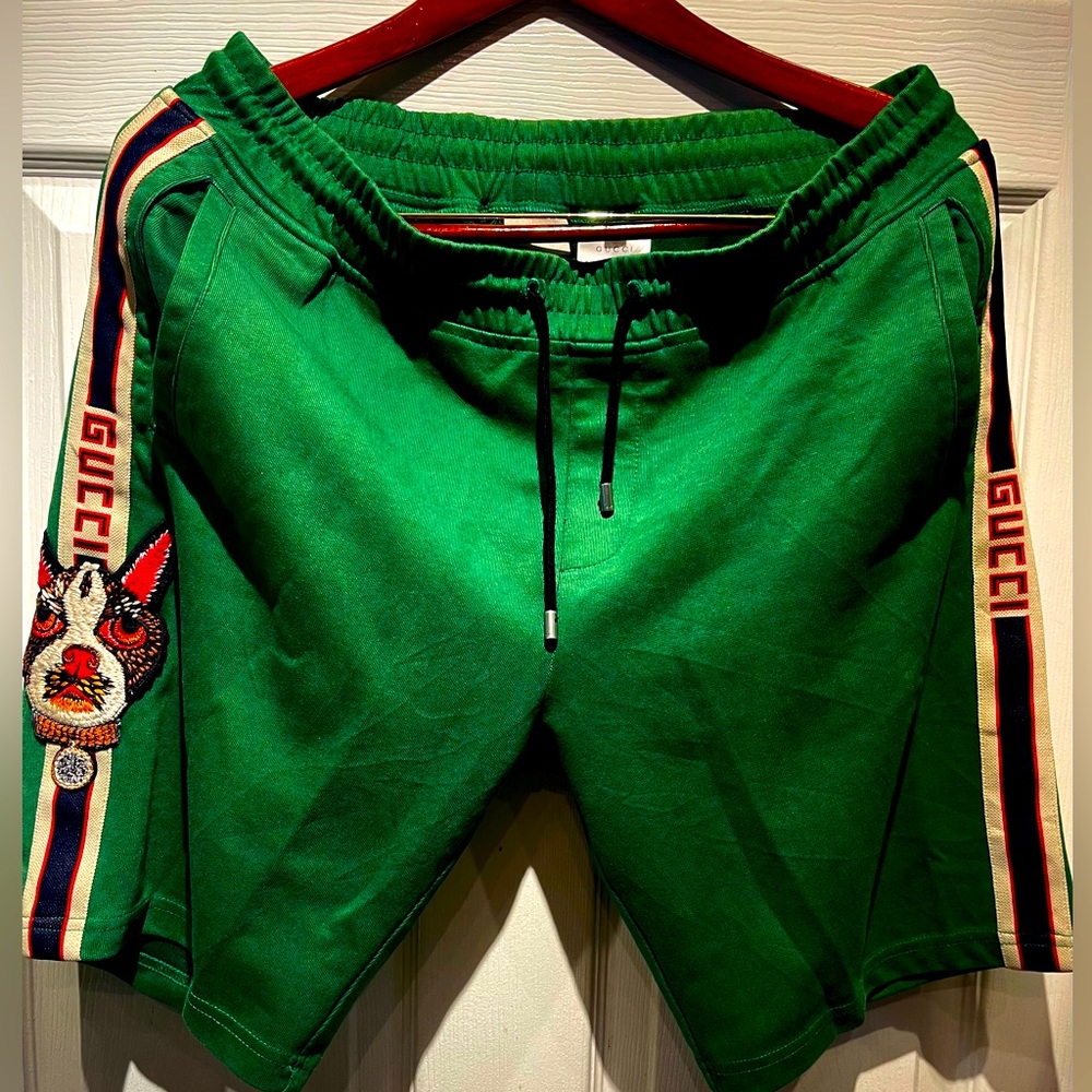 Gucci sweat shorts, green preloved